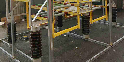 時(shí)代嘉盈高壓負(fù)載柜質(zhì)檢現(xiàn)場