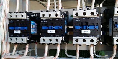 時(shí)代嘉盈吊車(chē)電阻箱生產(chǎn)細(xì)節(jié)